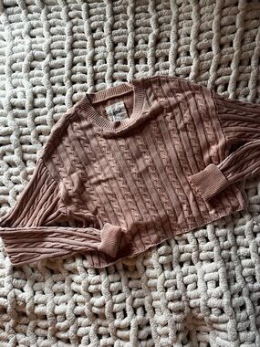 Cropped Cable Knit Sweater in distressed brown / Rose
